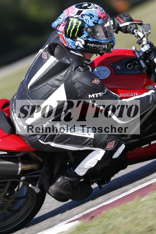 /Archiv-2025/49 26.08.2025 Cornu Master School ADR/blau-bleu/51